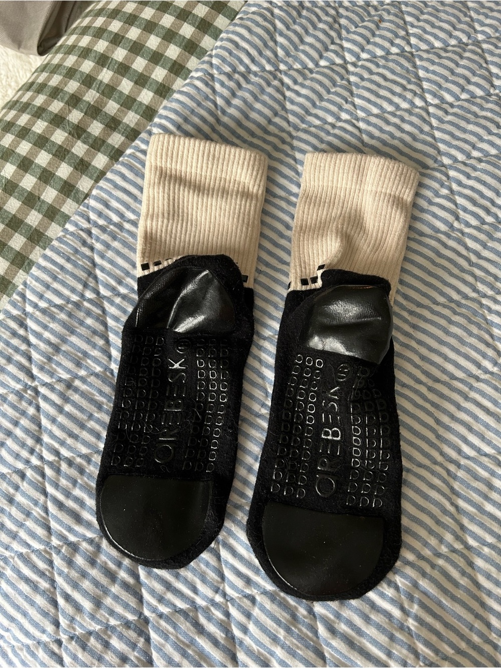 Arebesk Pilates Non-Slip Beige and Black Grip Socks